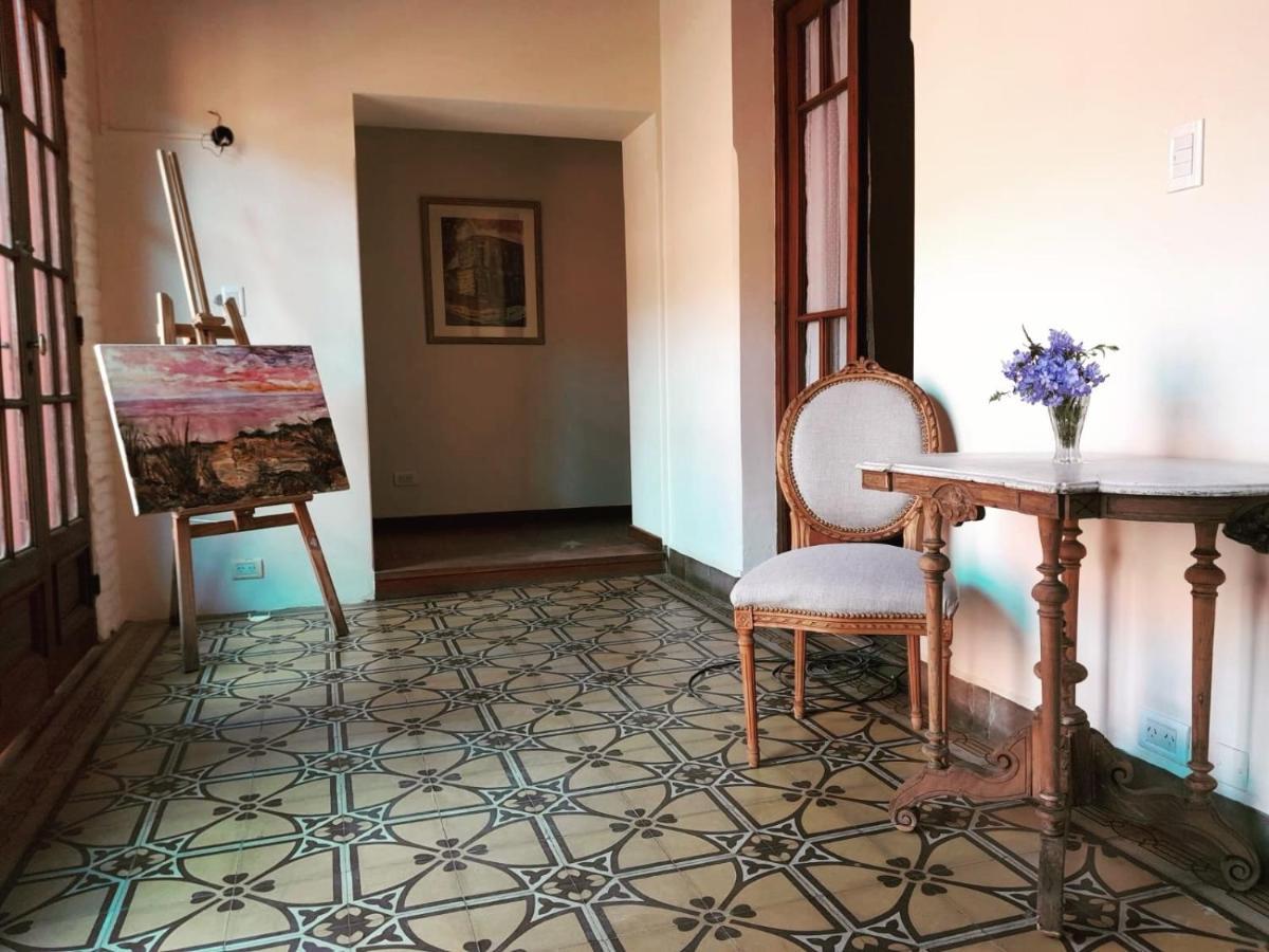 La Escondida, Casa De Huespedes Bed and breakfast